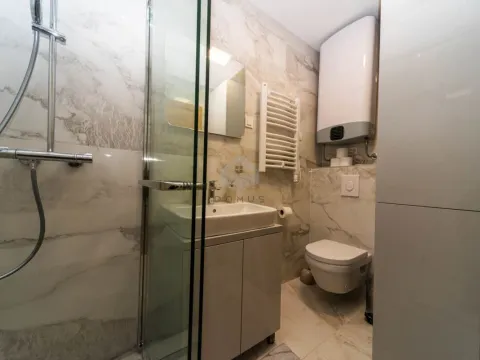 Izdavanje, jednosoban stan, 47m², Podgorica, Crna Gora - image 9