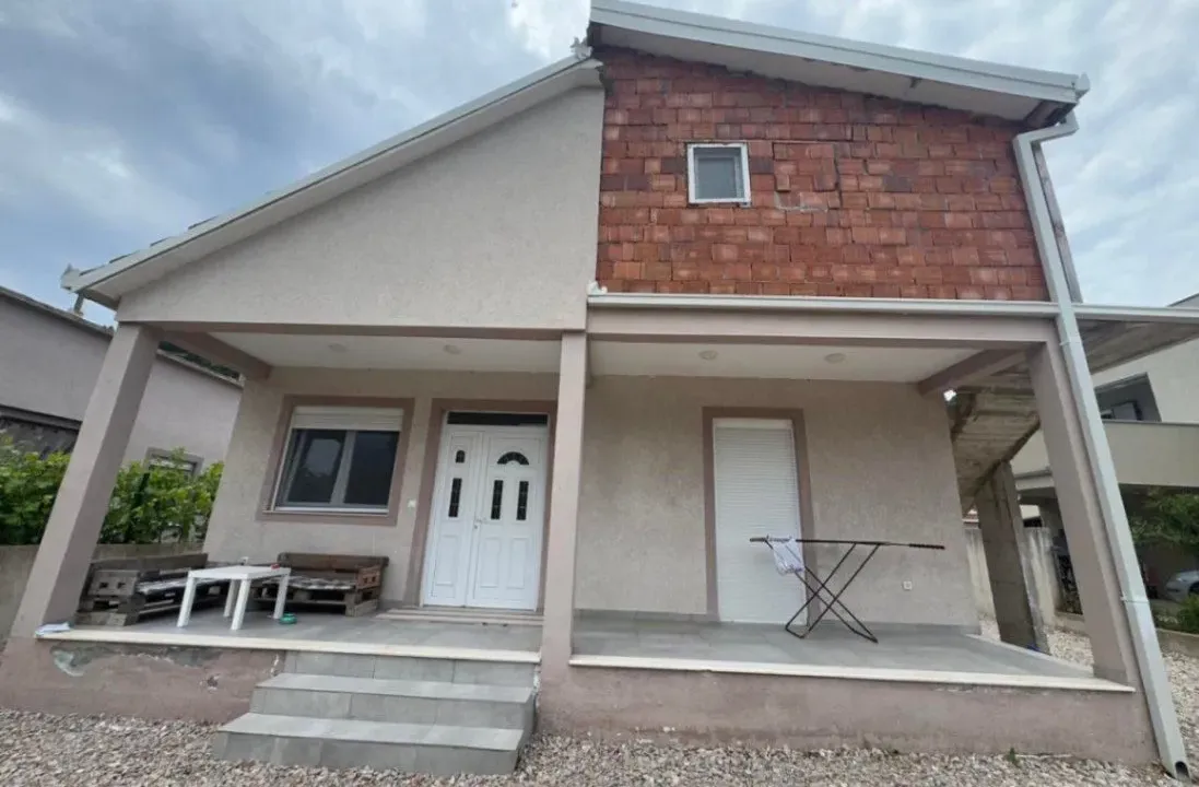 Sale, house, 186m², Polje, Bar