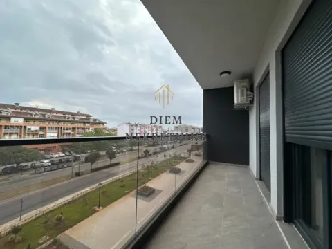 Izdavanje, dvosoban stan, 65m², Stari Aerodrom, Podgorica - image 10