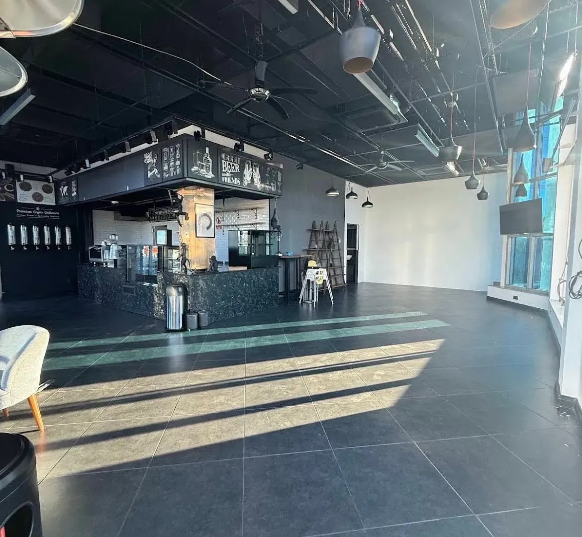 Izdavanje, poslovni prostor, 740m², Zeta, Podgorica