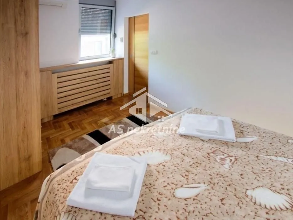Rent, two bedroom apartment, 40m², Stari Grad, Beograd