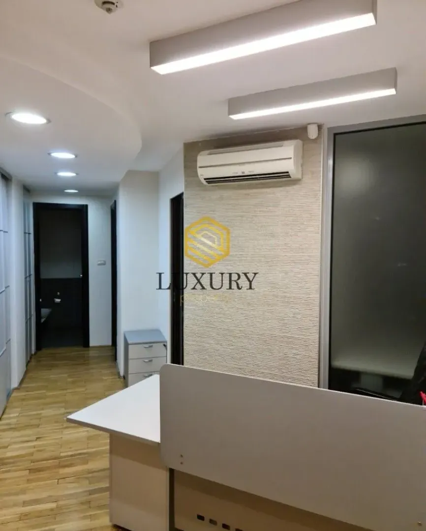 Rent, office space, 80m², Preko Morače, Podgorica