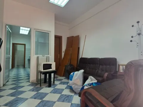 Prodaja, poslovni prostor, 58m², Centar, Nikšić - image 5