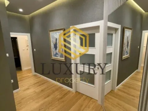 Izdavanje, dvosoban stan, 76m², Centar, Podgorica - image 8