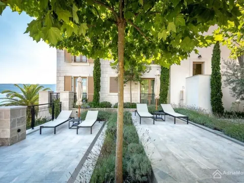 Prodaja, dvosoban stan, 115m², Porto Montenegro, Tivat - image 12