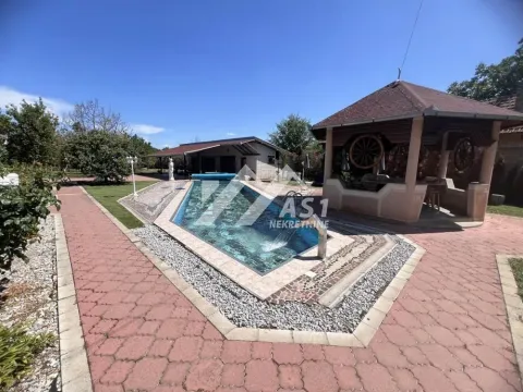 Rent, house, 520m², Vrbas, Novi Sad - image 10