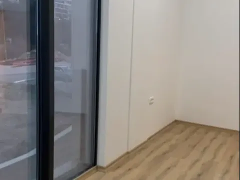 Izdavanje, poslovni prostor, 140m², Bečići, Budva - image 2