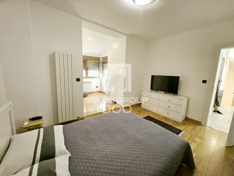 Izdavanje, kuća, 303m², Košutnjak, Beograd - image 8