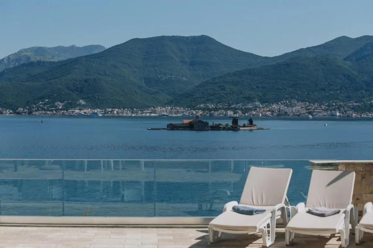 Prodaja, kuća, 517m², Krašići, Tivat