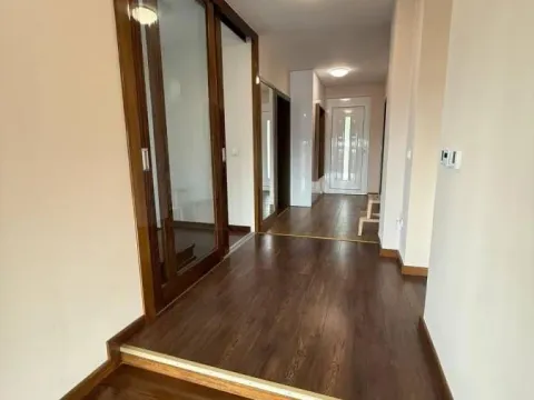 Prodaja, kuća, 443m², Petrovaradin, Novi Sad - image 10