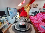 Prodaja, trosoban stan, 63m², Petlovo Brdo, Beograd - image 1