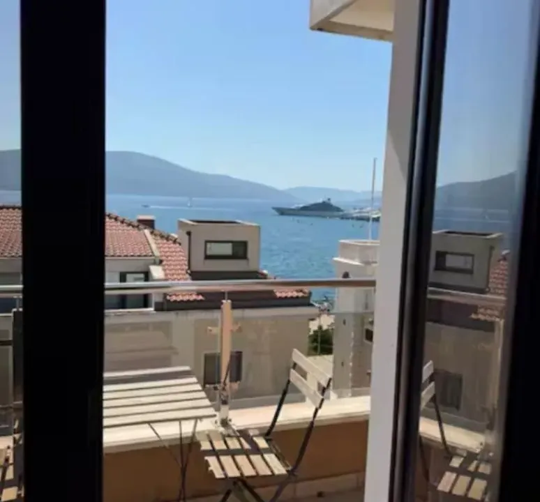Rent, two bedroom apartment, 96m², Centar, Tivat