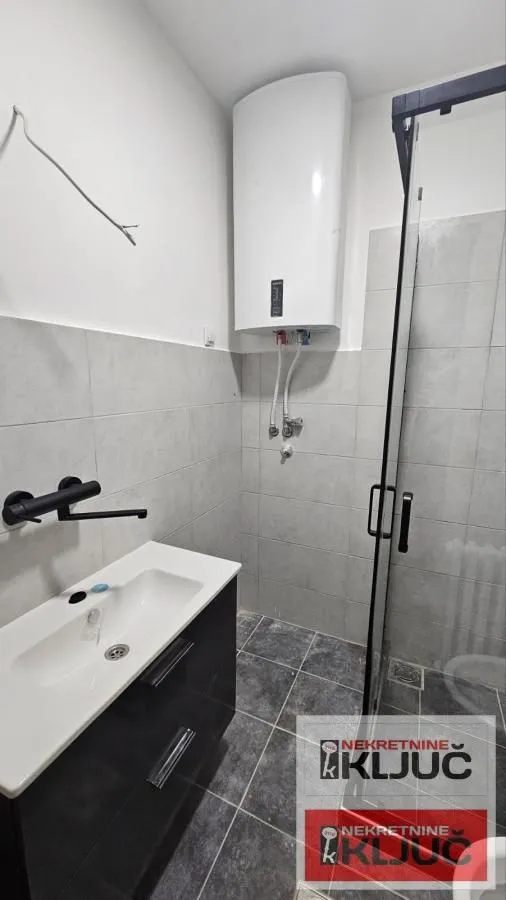 Prodaja, dvosoban stan, 59m², Sajmište, Novi Sad