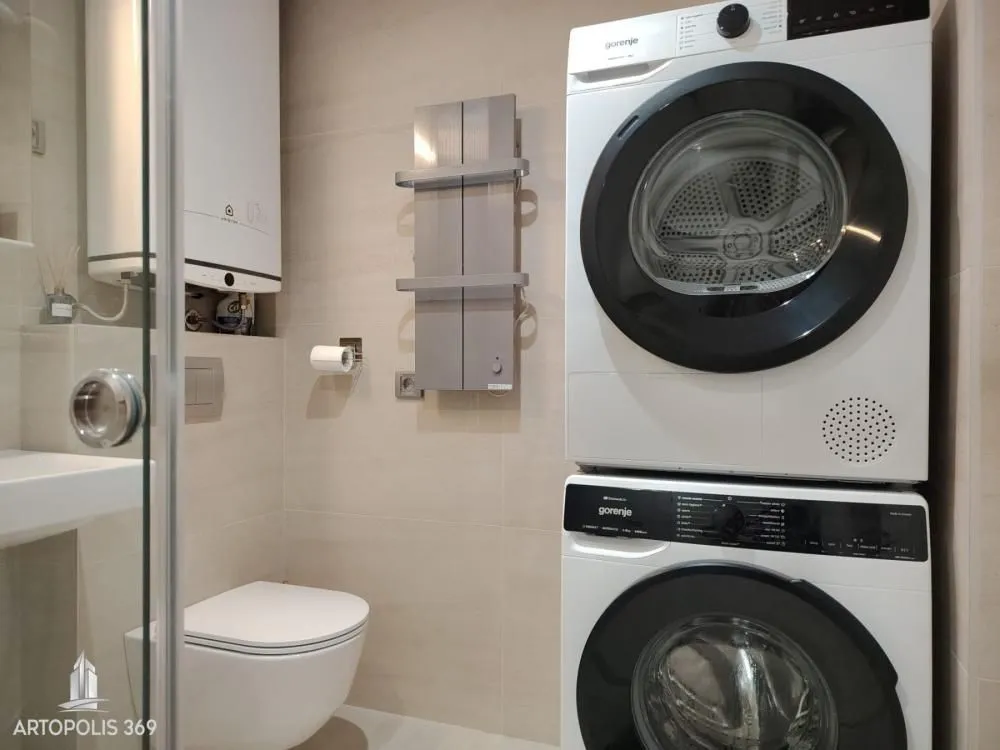 Prodaja, jednosoban stan, 33m², Novi Beograd Blok 65, Novi Beograd Sve Podlokacije