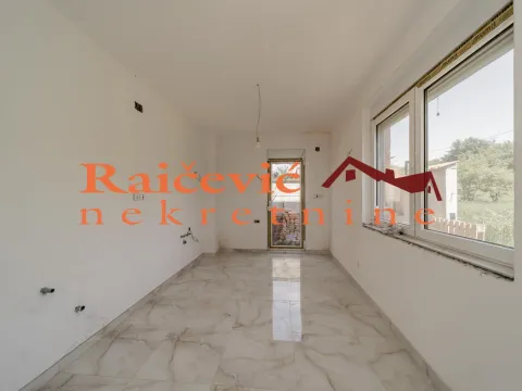 Prodaja, kuća, 320m², Voždovac Sve Podlokacije, Beograd - image 14