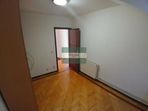 Prodaja, četvorosoban stan, 105m², Centar, Jagodina - image 16