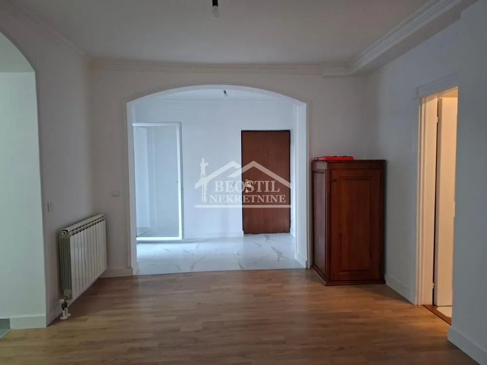 Prodaja, četvorosoban stan, 90m², Tašmajdan, Palilula Sve Podlokacije