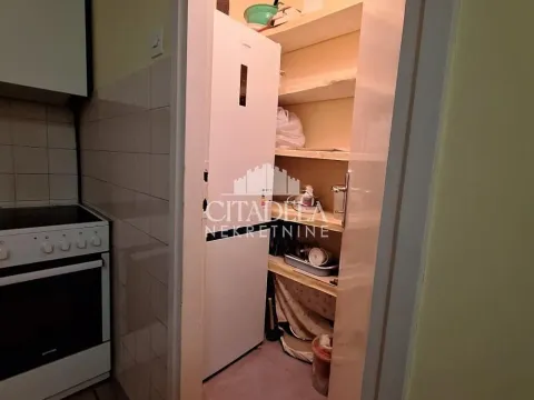 Rent, one bedroom apartment, 45m², Kanarevo Brdo, Beograd - image 6