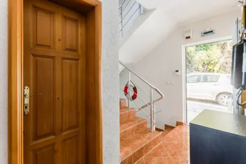 Prodaja, kuća, 232m², Kruče, Ulcinj - image 3