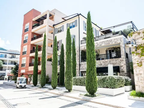 Rent, one bedroom apartment, 68m², Porto Montenegro, Tivat