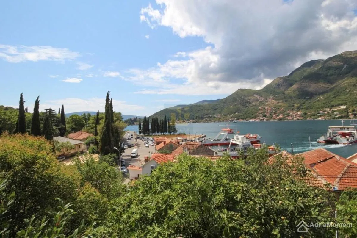 Prodaja, kuća, 118m², Lepetani, Tivat