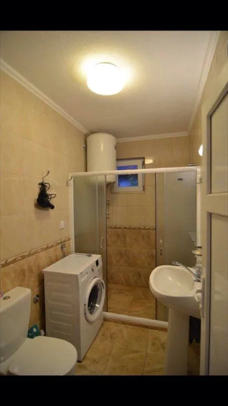 Izdavanje, trosoban stan, 101m², Zelenika, Herceg Novi