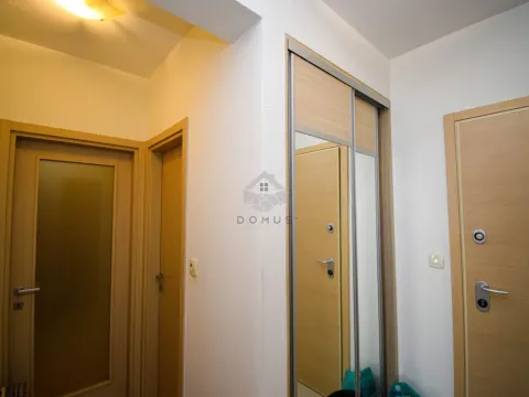 Rent, two bedroom apartment, 70m², City Kvart, Podgorica - image 16