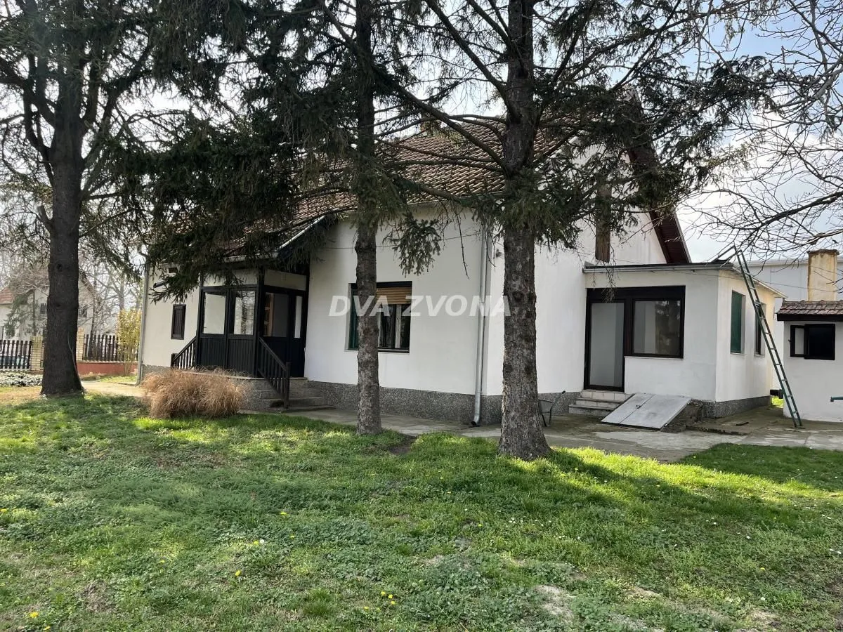 Prodaja, kuća, 293m², Titel, Novi Sad