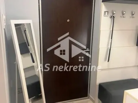 Izdavanje, dvosoban stan, 40m², Zemun Kalvarija, Zemun Sve Podlokacije - image 16