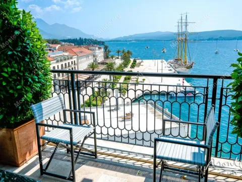 Prodaja, dvosoban stan, 136m², Porto Montenegro, Tivat - image 18