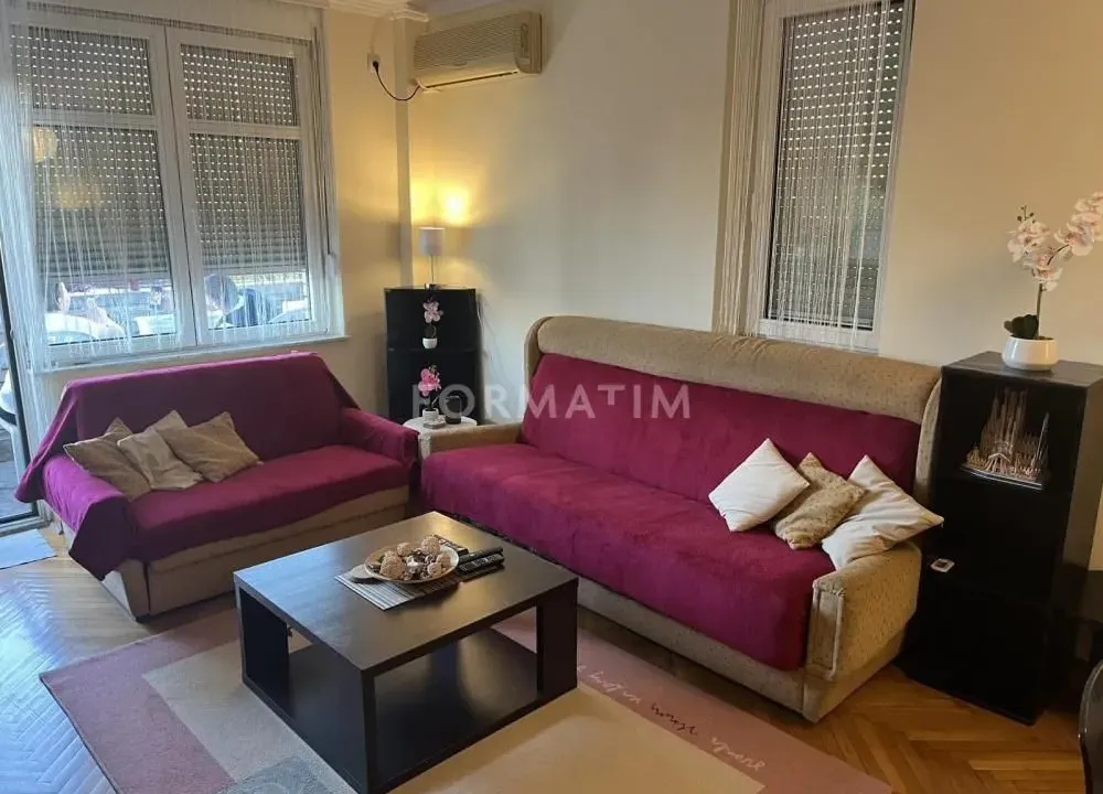 Rent, two bedroom apartment, 55m², Savski Venac, Beograd