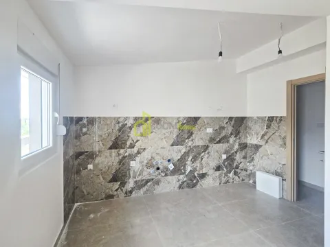 Prodaja, dvosoban stan, 84m², Zagorič, Podgorica - image 10