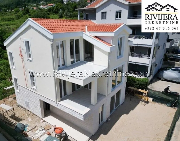 Prodaja, kuća, 74m², Đenovići, Herceg Novi