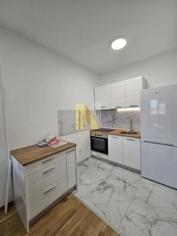 Izdavanje, trosoban stan, 63m², Avijatičarsko naselje, Novi Sad Sve Podlokacije