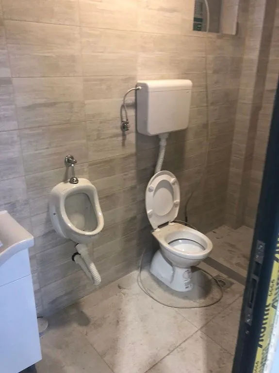 Rent, office space, 450m², Zrenjanin, Srbija