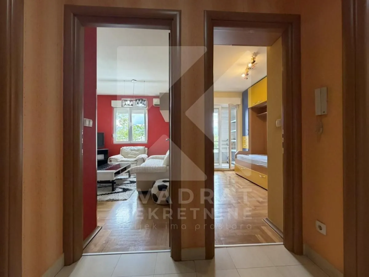 Izdavanje, jednosoban stan, 37m², Stari Aerodrom, Podgorica