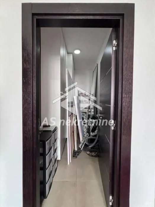 Rent, four bedroom apartment, 105m², Savski Venac, Beograd