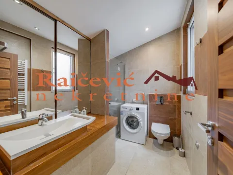 Rent, three bedroom apartment, 120m², Kalenić Pijaca, Vračar Sve Podlokacije - image 19