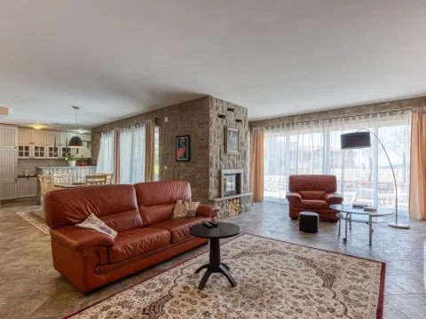 Sale, house, 495m², Bečići, Budva - image 14