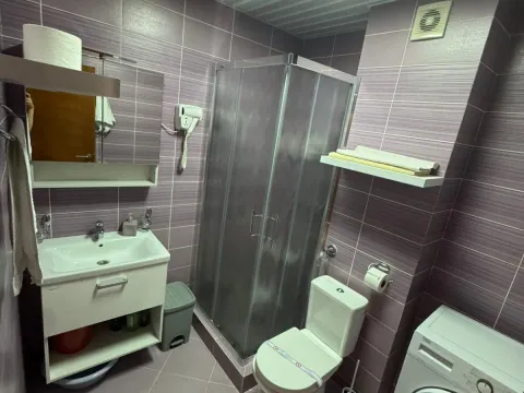 Prodaja, jednosoban stan, 61m², Petrovac, Budva - image 11