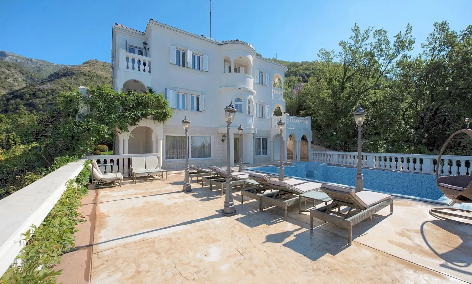 Sale, house, 485m², Sveti Stefan, Budva