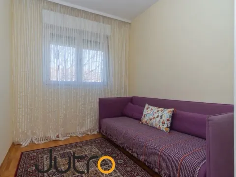 Rent, two bedroom apartment, 64m², Stari Aerodrom, Podgorica - image 11