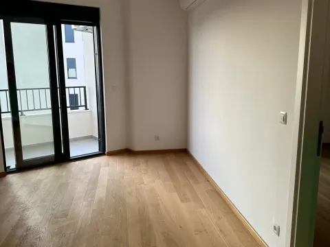 Prodaja, jednosoban stan, 42m², Bečići, Budva - image 4