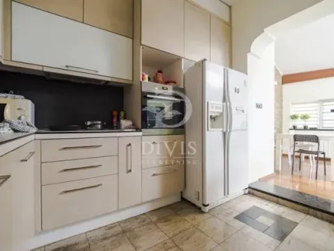 Sale, house, 274m², Partizanov Stadion, Beograd - image 14