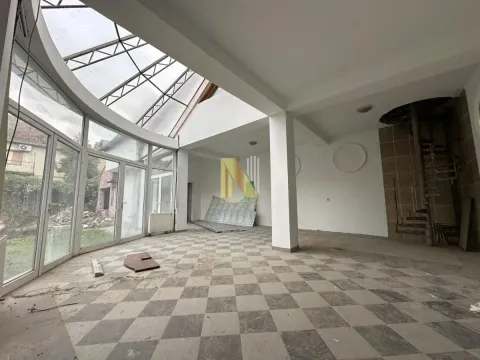 Sale, house, 809m², Sombor, Srbija - image 6