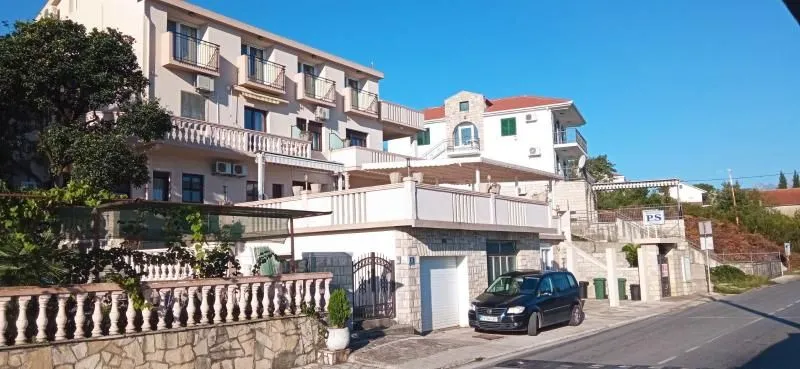 Prodaja, kuća, 580m², Đuraševići, Tivat