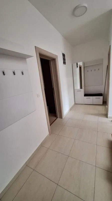 Prodaja, trosoban stan, 107m², Tivat, Crna Gora