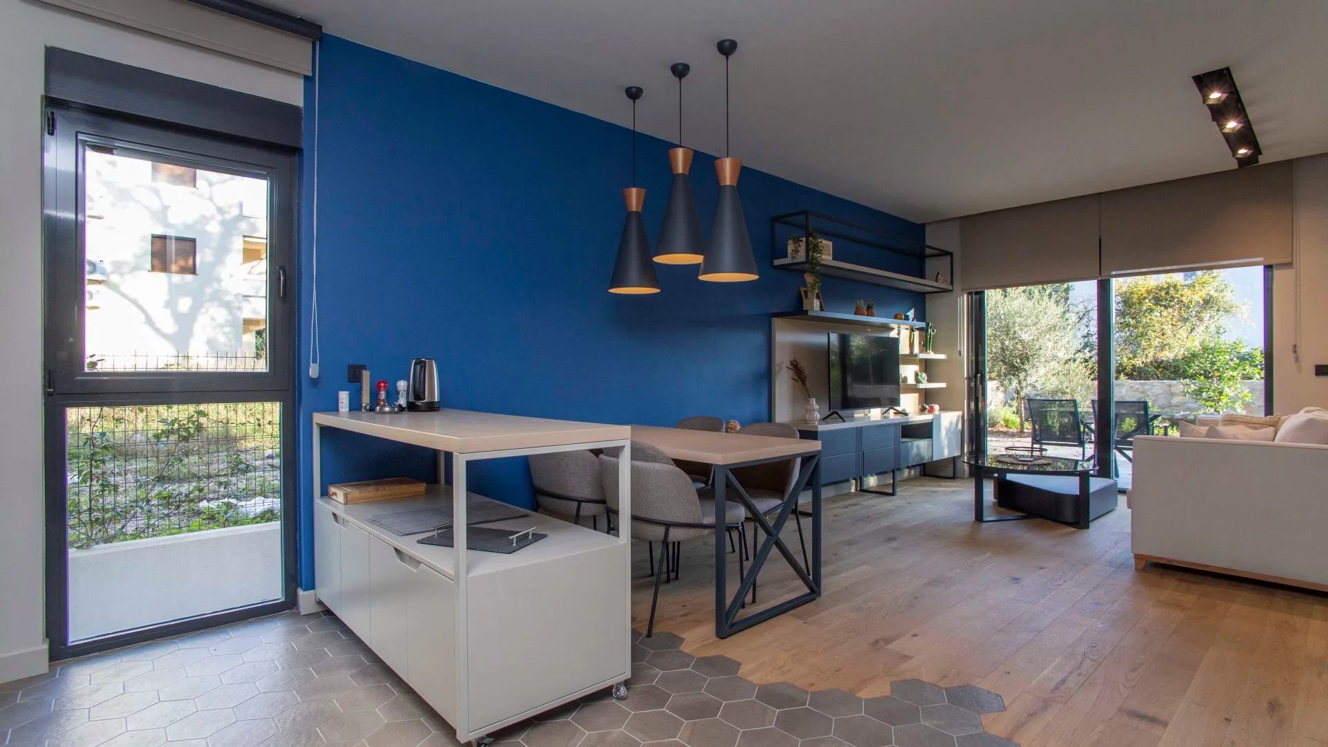 Sale, one bedroom apartment, 125m², Donja Lastva, Tivat