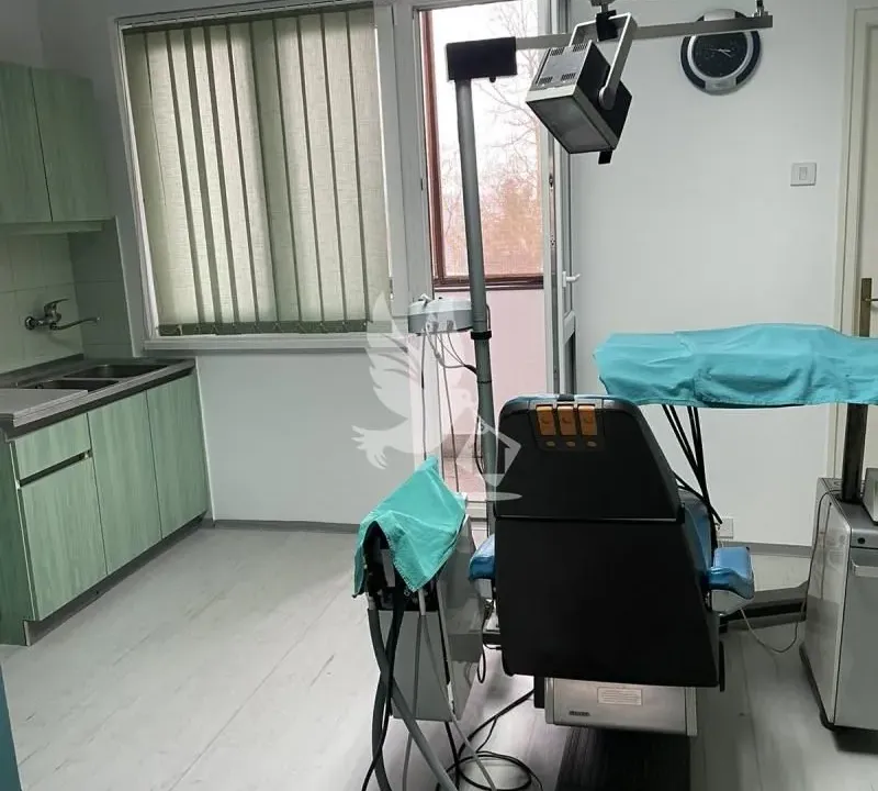 Izdavanje, poslovni prostor, 50m², Centar Sve Podlokacije, Beograd