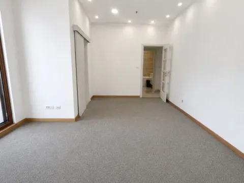 Rent, office space, 81m², Kod Capital Plaze, Podgorica - image 2